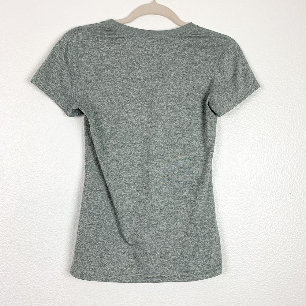 Nike Heathered Gray Crew Neck Short Sleeve T-Shirt - Picture 2 of 5
